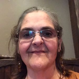 Meet your Posher, Vicky